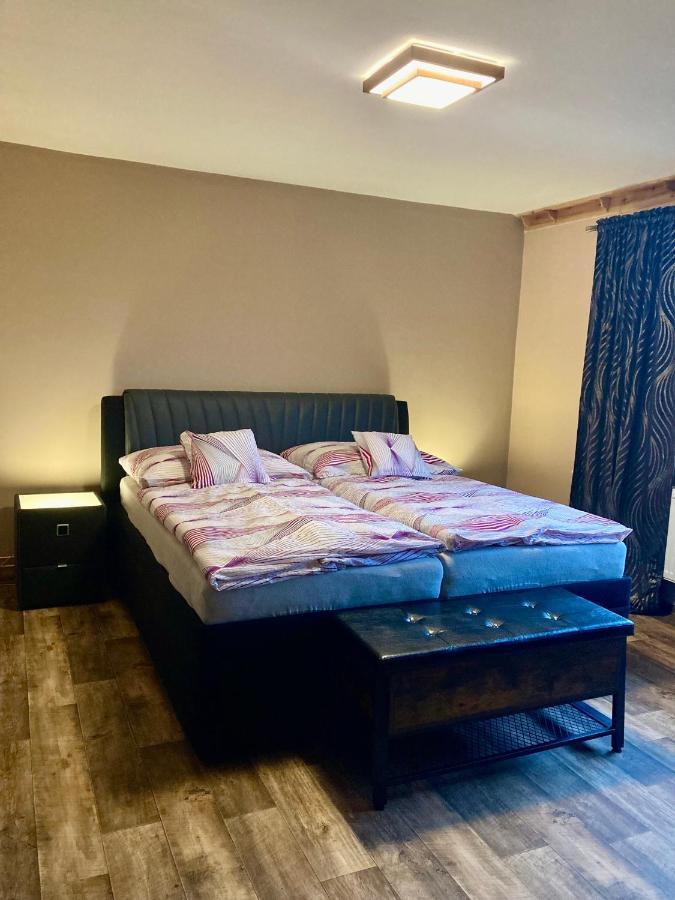 Apartmany Na Vysluni Ceske Svycarsko Jiretin pod Jedlovou Exterior photo