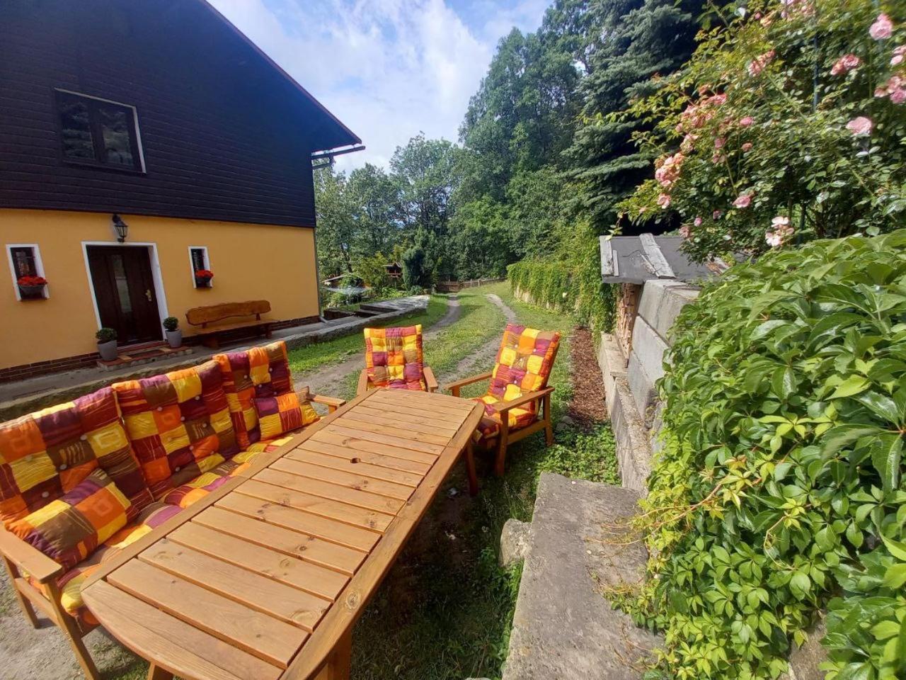 Apartmany Na Vysluni Ceske Svycarsko Jiretin pod Jedlovou Exterior photo